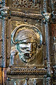 Verona, Cattedrale di San Zeno, formelle bronzee del portone, dei secoli XI e XII. 